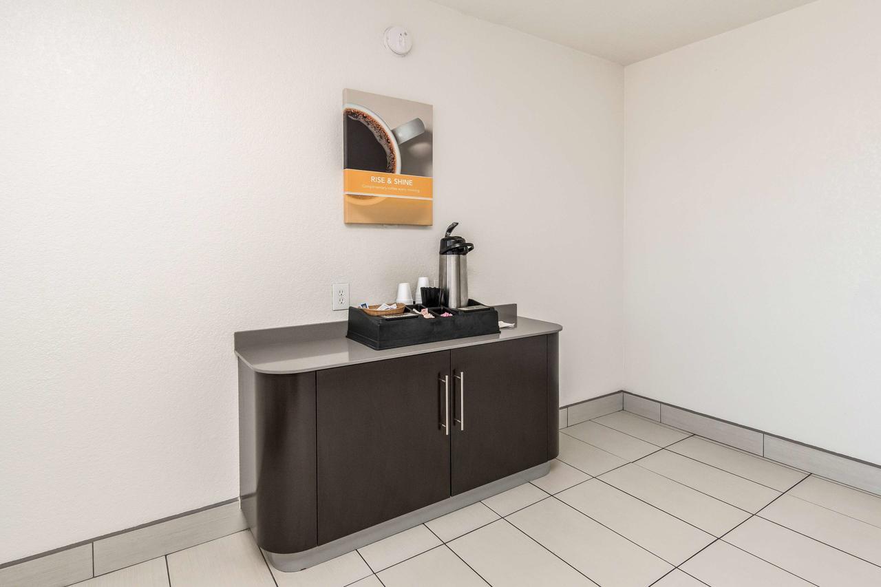 Motel 6 Fort Worth North Haltom City Exteriér fotografie